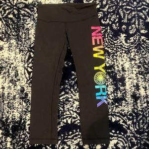 Lululemon wunder under crops size 4 💗 New York Soul Cycle 🌈